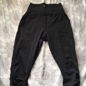 lululemon short leggings